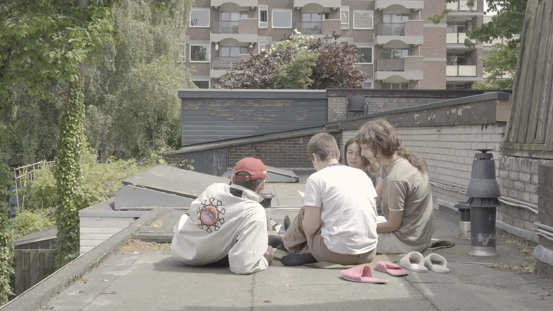 shot 1 from movie The Southern Thruway by Susanna Tomassini
